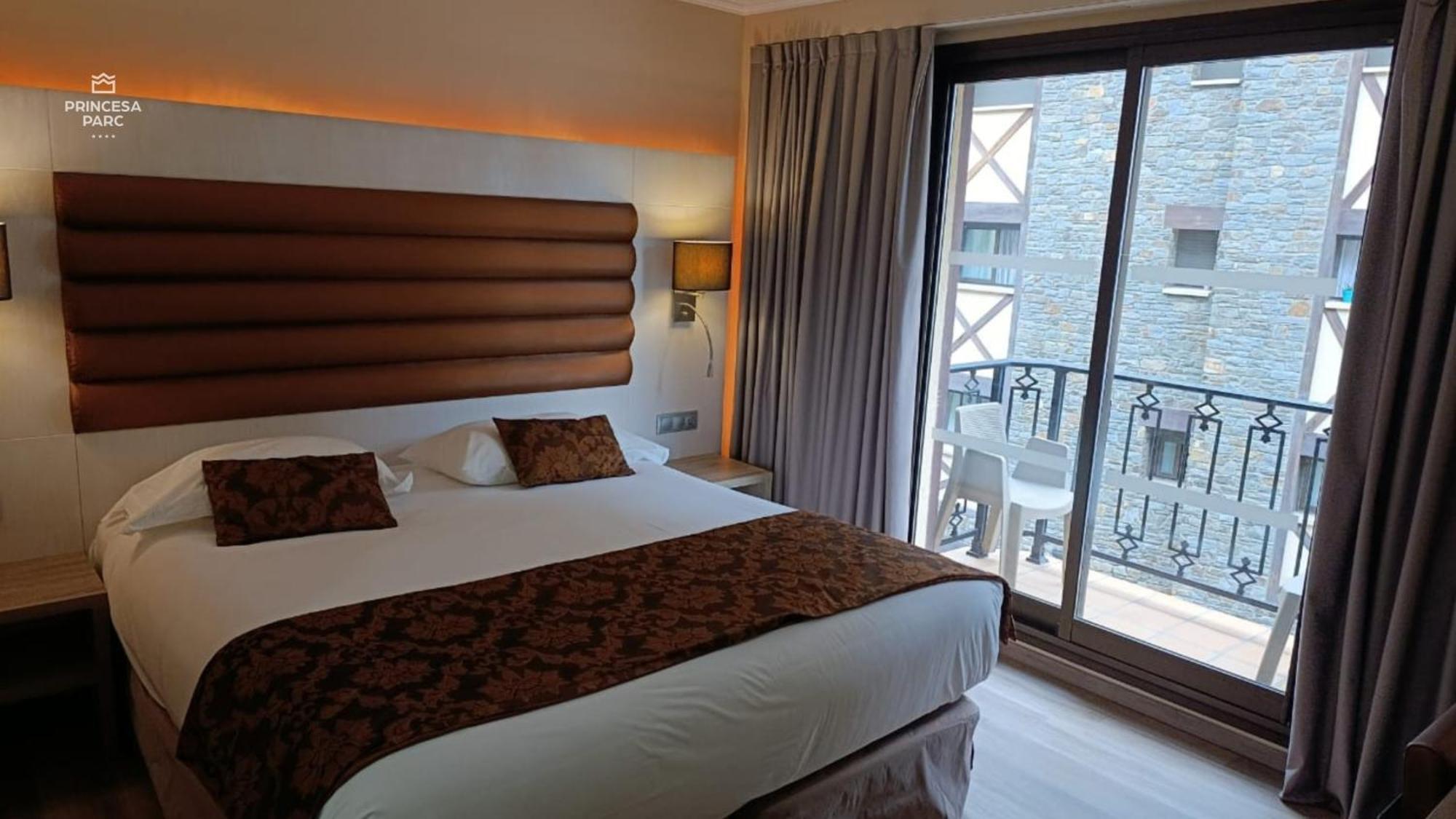 Double or Twin Room Balcony